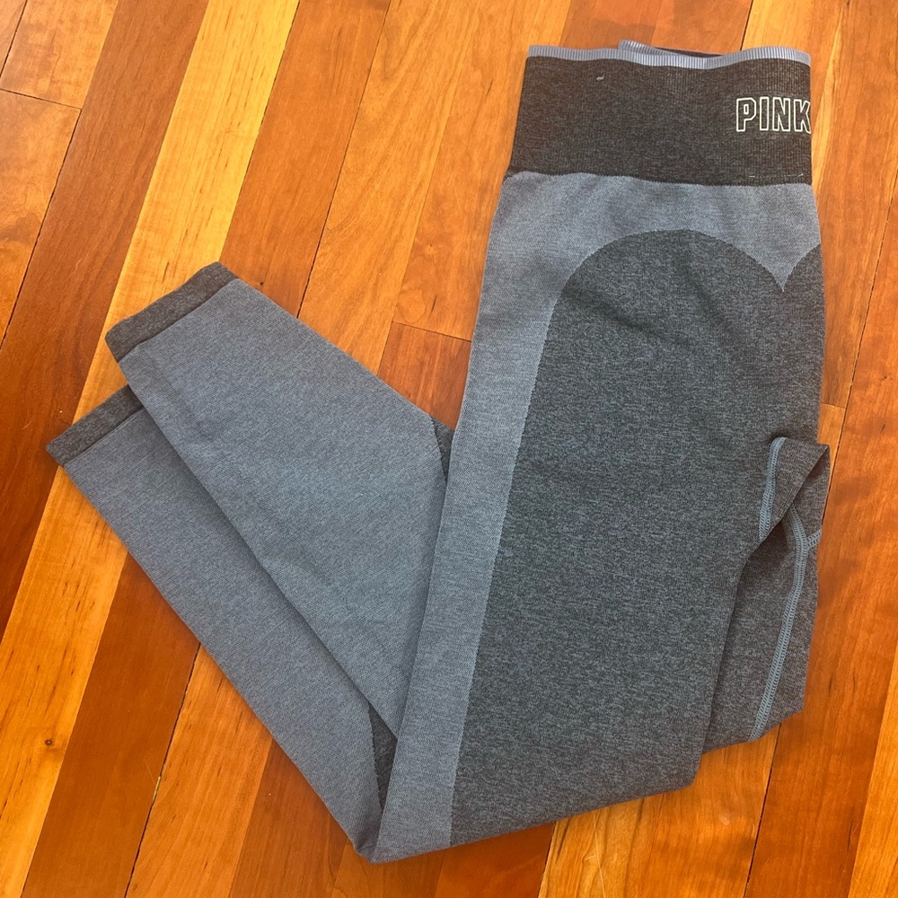 EUC Victoria’s Secret PINK Seamless leggings